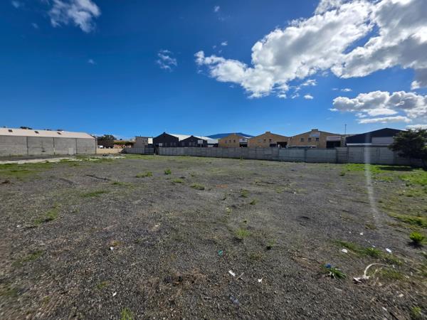 2 400 m² Industrial space