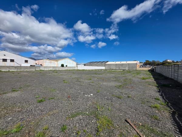 2 400 m² Industrial space