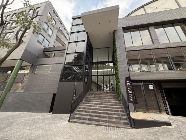 9.9 m² Commercial space
