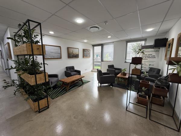 48.8 m² Commercial space