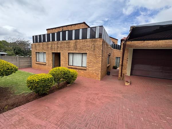 6 Bedroom House