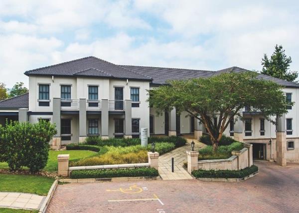 469 m² Office Space