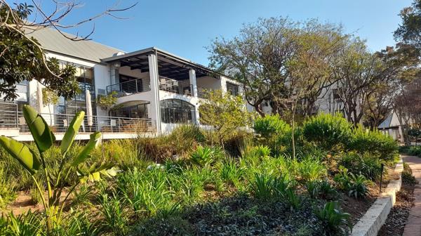 8 177.6 m² Office Space