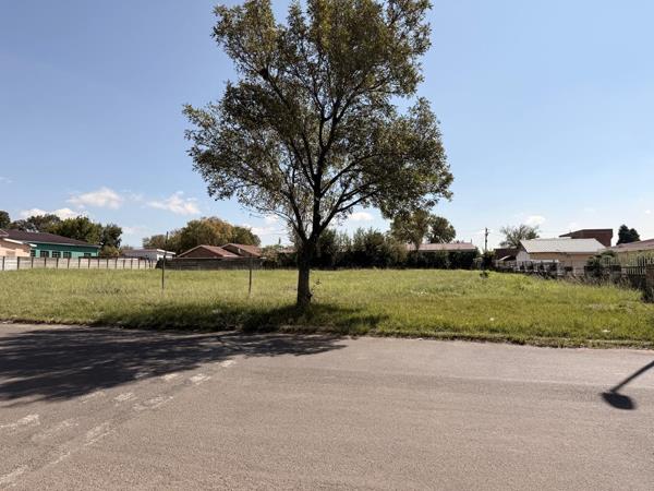 1 882 m² Land