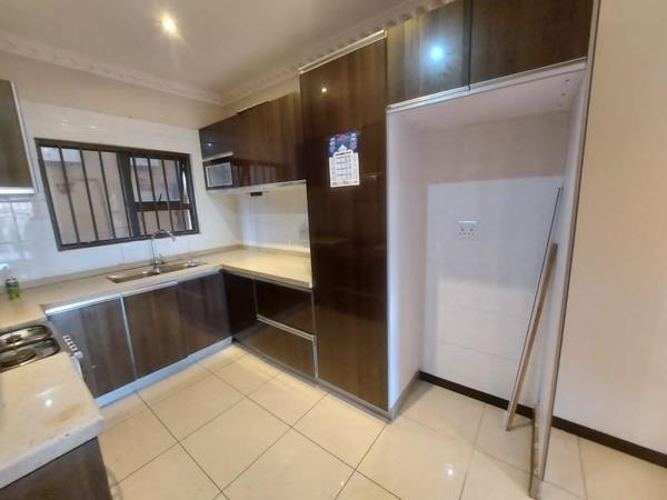 19 Bedroom House