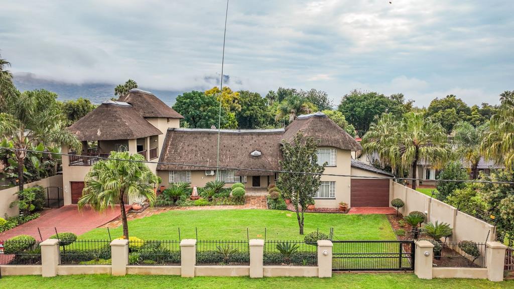 5 Bedroom House