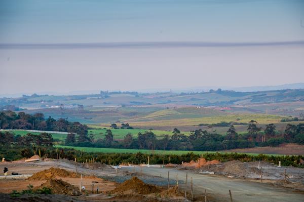 570 m² Land