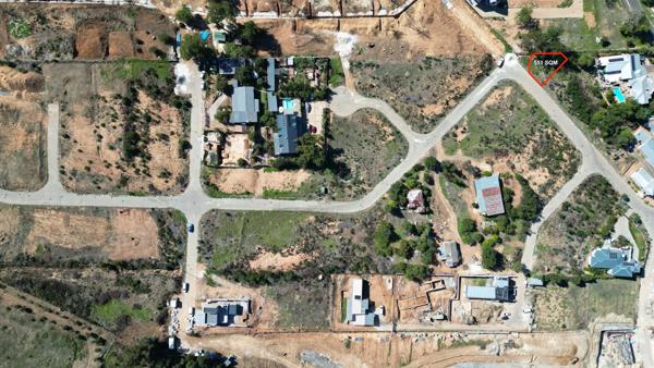 551 m² Land