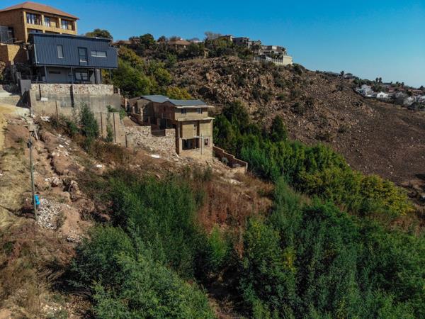 1 250 m² Land