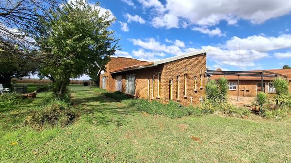3.3 ha Smallholding