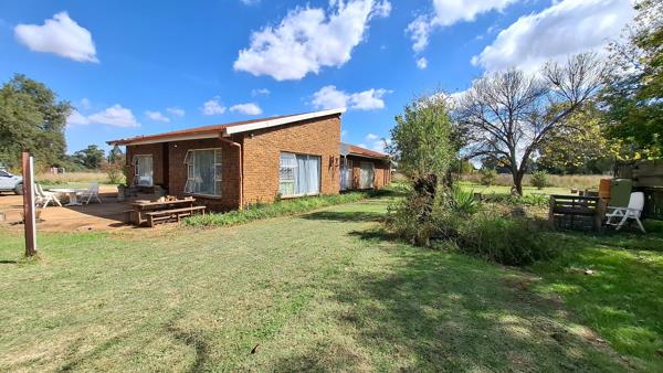 3.3 ha Smallholding
