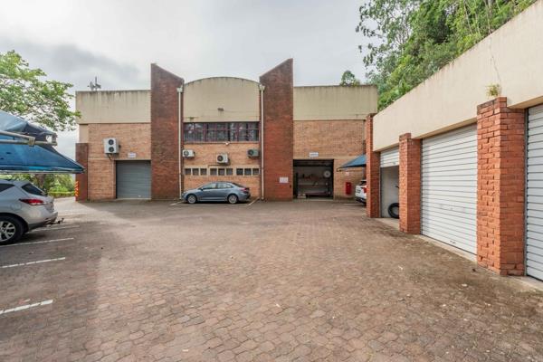 1 180 m² Commercial space