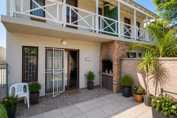 1 Bedroom Townhouse
