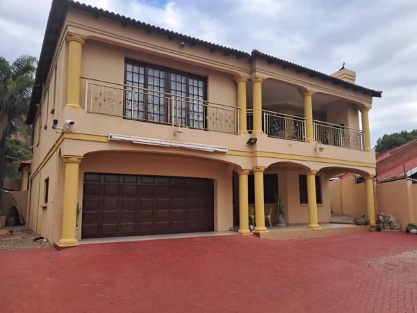 6 Bedroom House