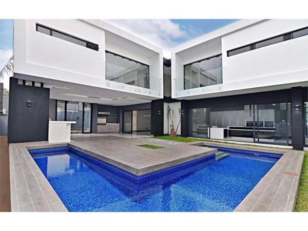 5 Bedroom House