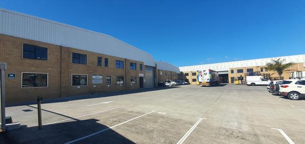 1 040 m² Industrial space