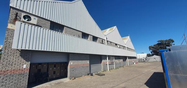 1 380 m² Industrial space