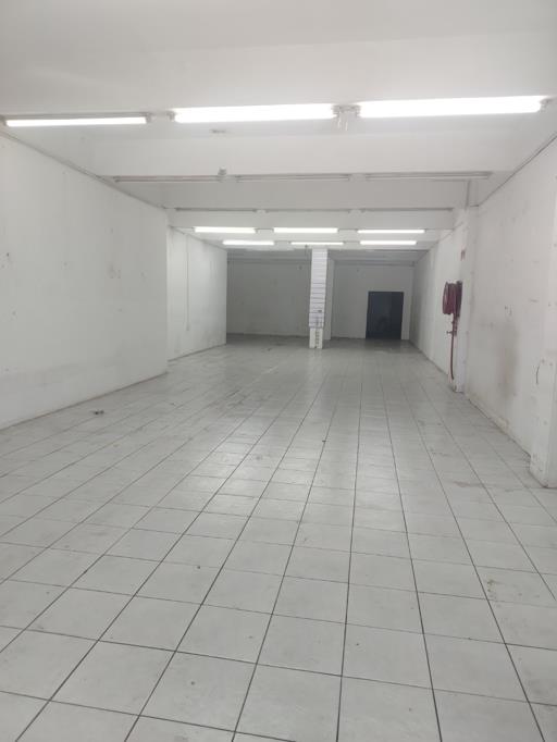 180 m² Retail Space