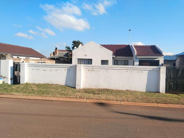 2 Bedroom House