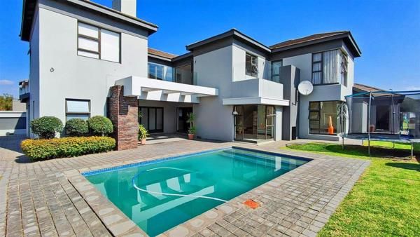 5 Bedroom House