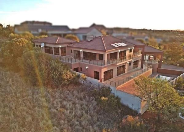 7 Bedroom House