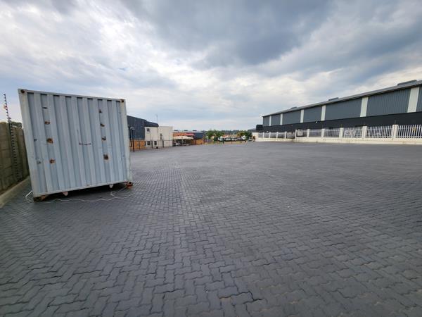1 654 m² Land