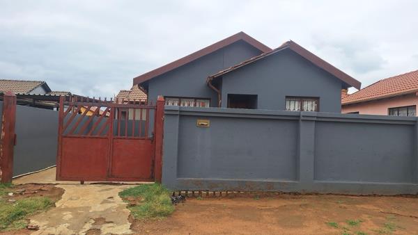 2 Bedroom House
