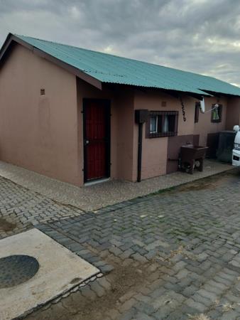1 Bedroom Simplex