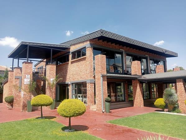 632 m² Land