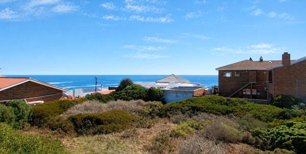 900 m² Land