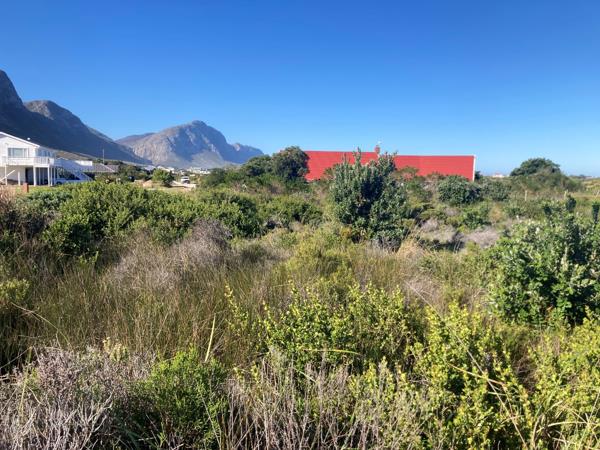 1 457 m² Land