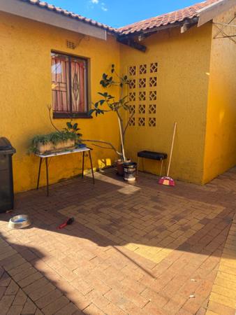 1 Bedroom House
