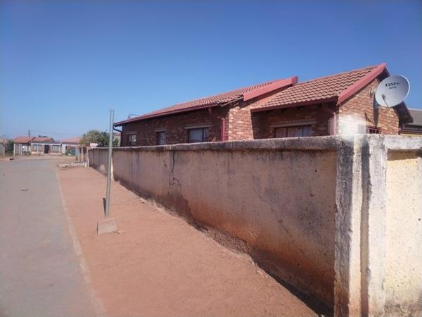 2 Bedroom House