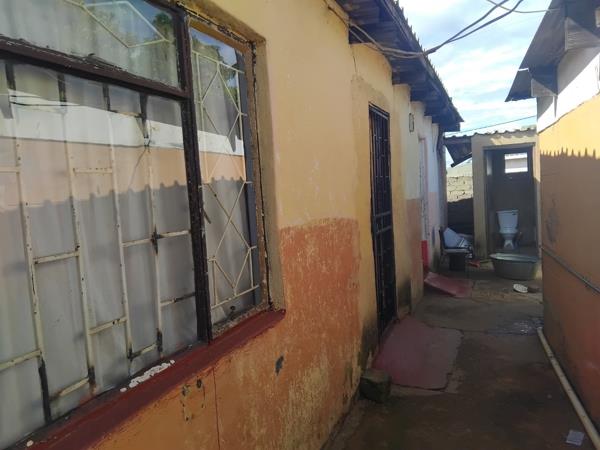1 Bedroom House