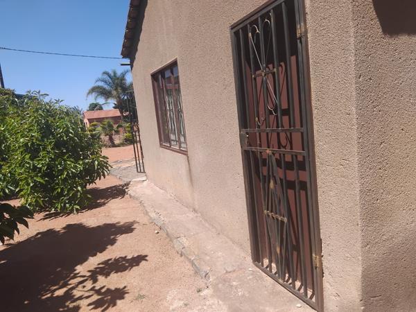 2 Bedroom House