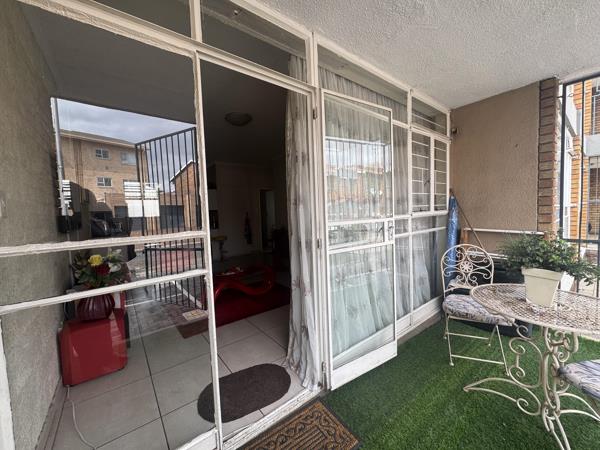 2 Bedroom Flat