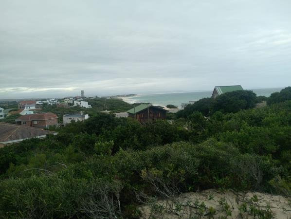 734 m² Land