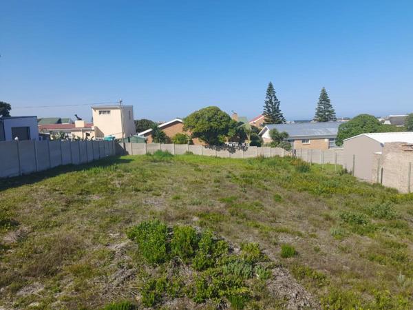 625 m² Land