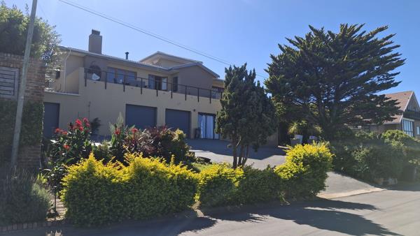 7 Bedroom Duplex