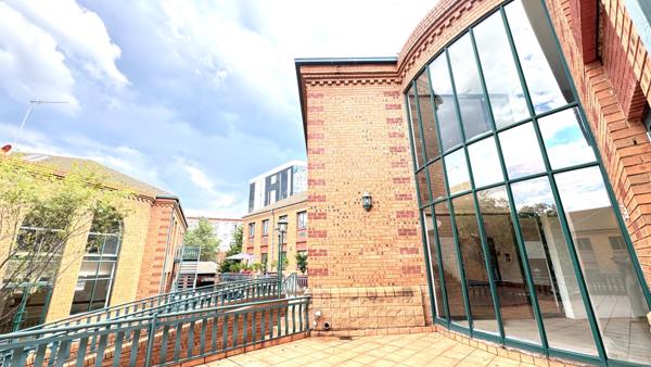 283 m² Office Space