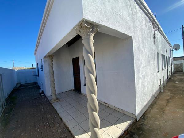 8 Bedroom House