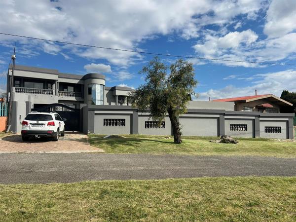 7 Bedroom House