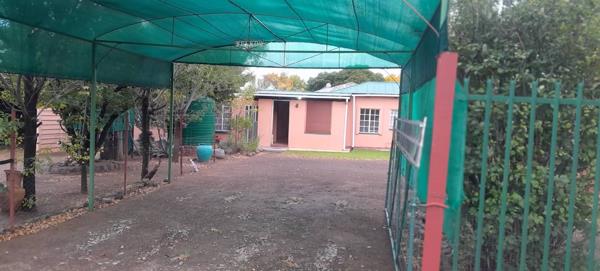 6 Bedroom House