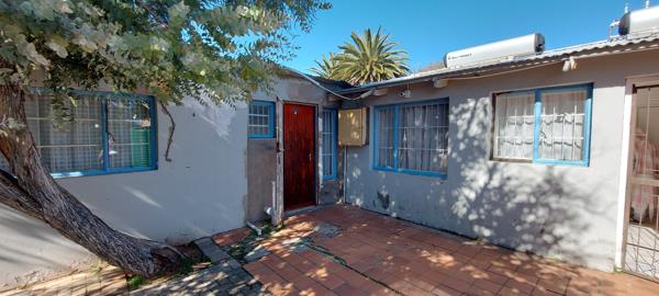 21 Bedroom House