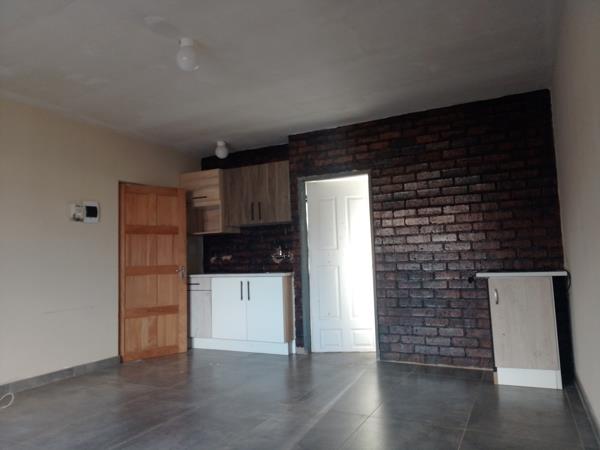 1 Bedroom House