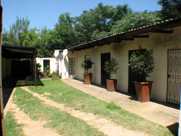 1 Bedroom House