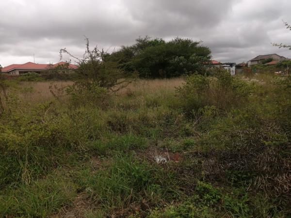 1 000 m² Land