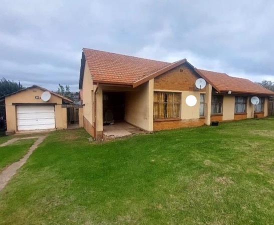 12 Bedroom House