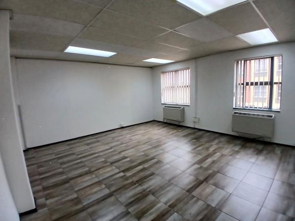 32 m² Commercial space