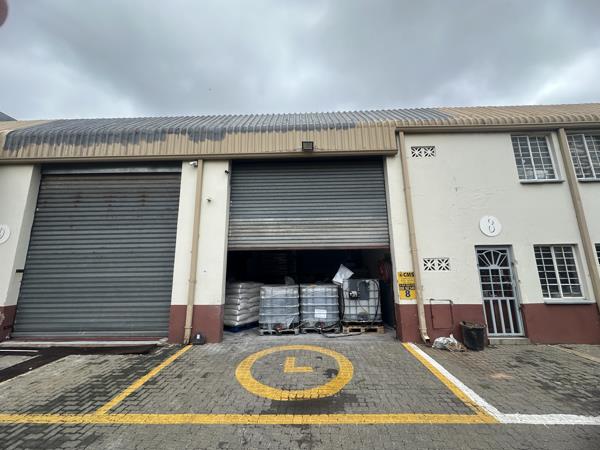 560 m² Industrial space